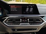 BMW X7 M50xD-R22-PANO-H&K-ČR-TOP STAV - náhled 35