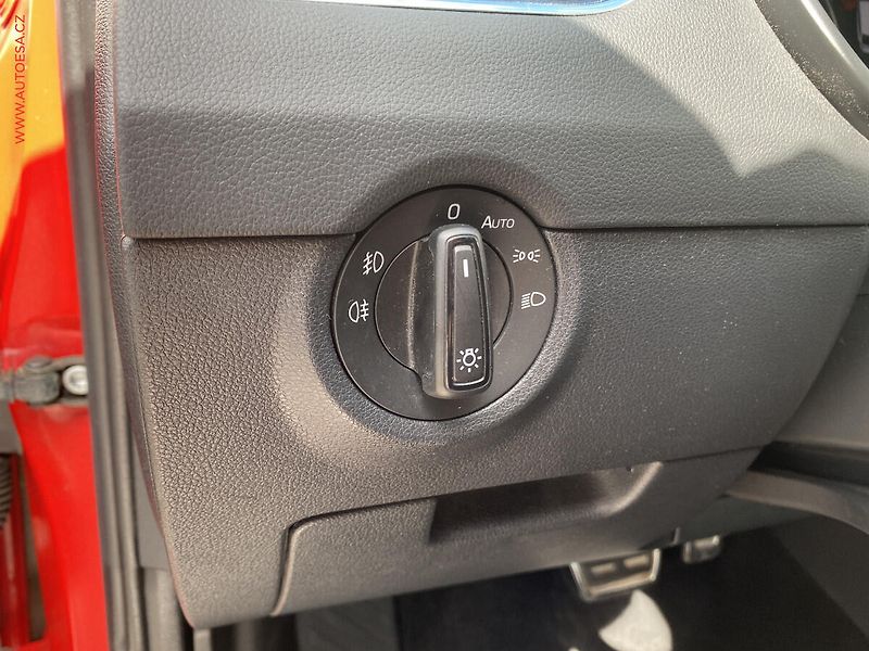 Škoda Octavia (2019) 2.0 TDi 4x4, RS, DSG, +ALU - fotka 14 z 19