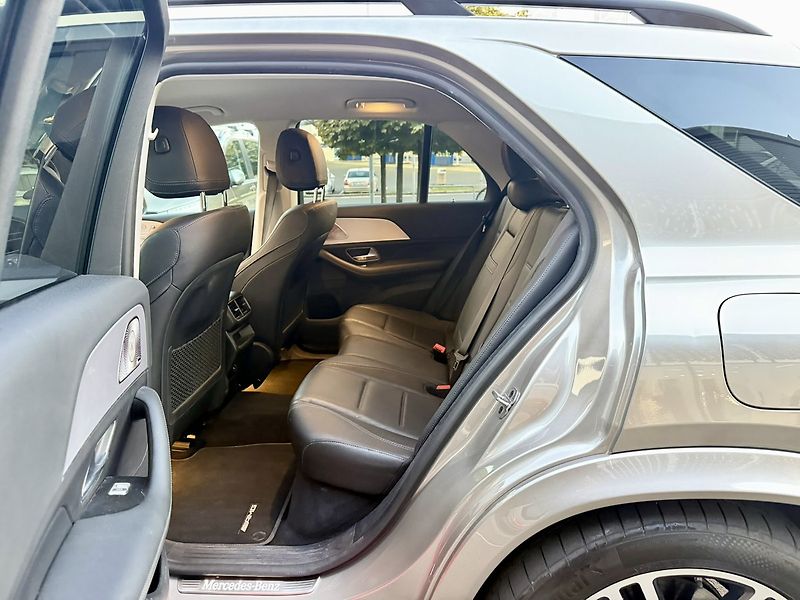 Mercedes-Benz GLE (2021) 350 de 4MATIC SUV - fotka 15 z 50