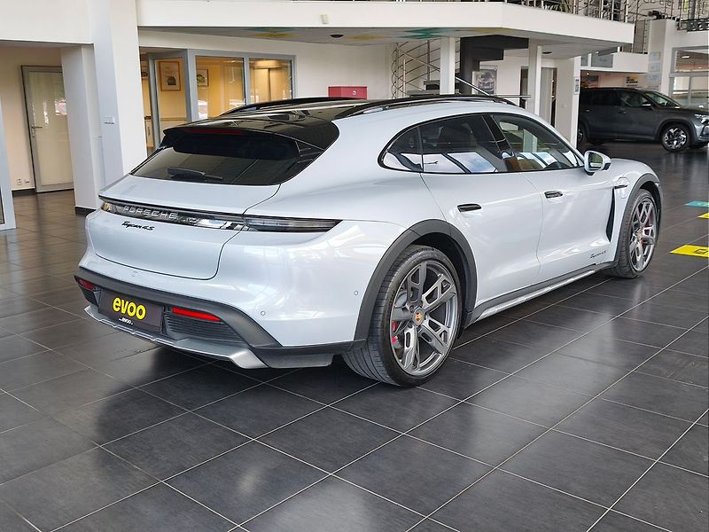 Porsche Taycan CT HD Matrix Pano - fotka 3 z 18
