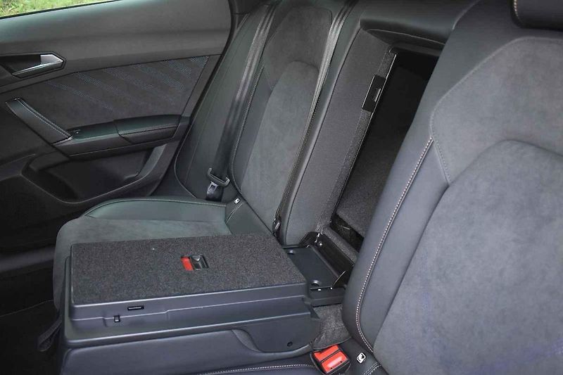 Cupra Formentor má po modernizaci docela výrazně změněnou příď