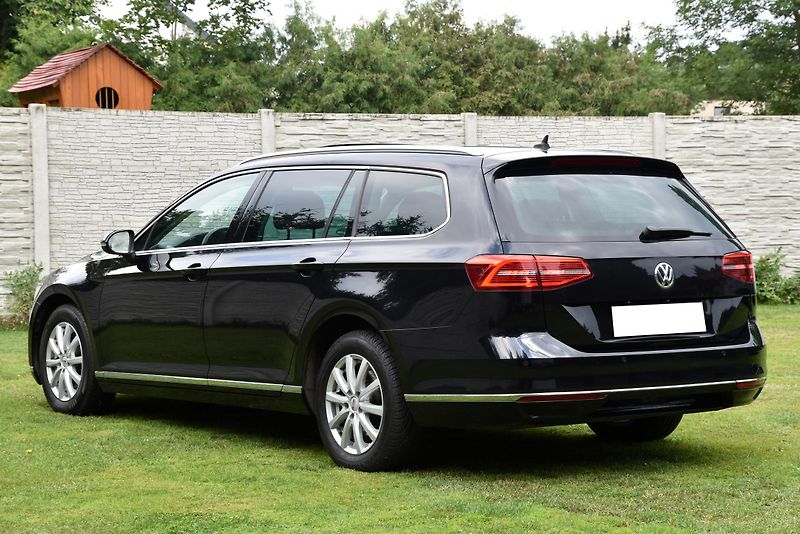 Volkswagen Passat 2.0 TDi CR HIGHLINE, NAVI, LED - fotka 4 z 50