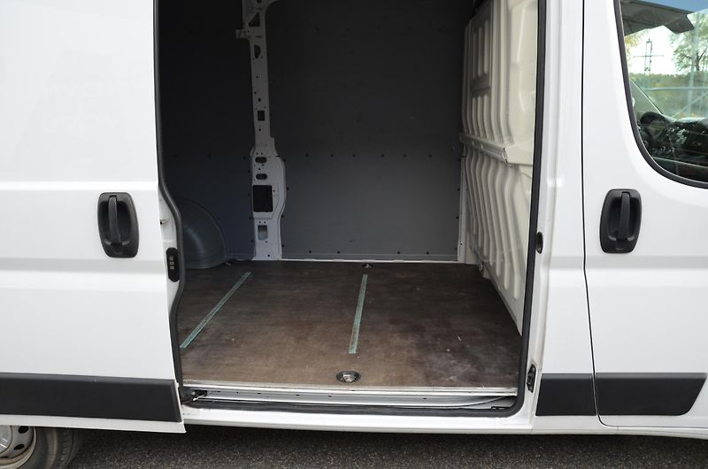 Citroën Jumper (2022) 2.2BHDi 33 L2H2 140 4d - fotka 6 z 12
