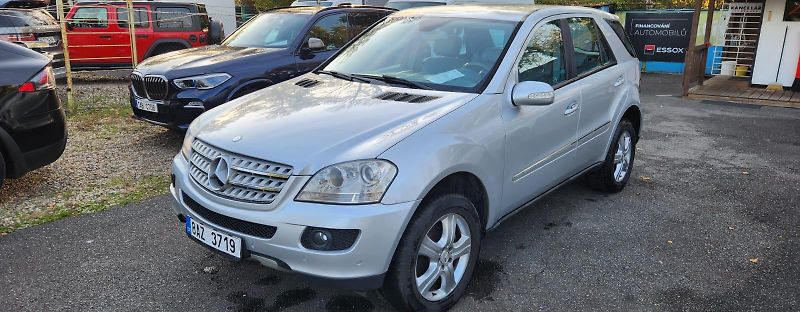 Mercedes-Benz Třídy M (2007) M320CDI 4M NAVI-KUŽE-ALCANTARA - fotka 4 z 42