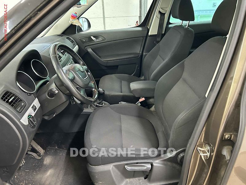 Škoda Yeti (2010) 2.0 TDi 4x4, servis.kniha - fotka 3 z 3