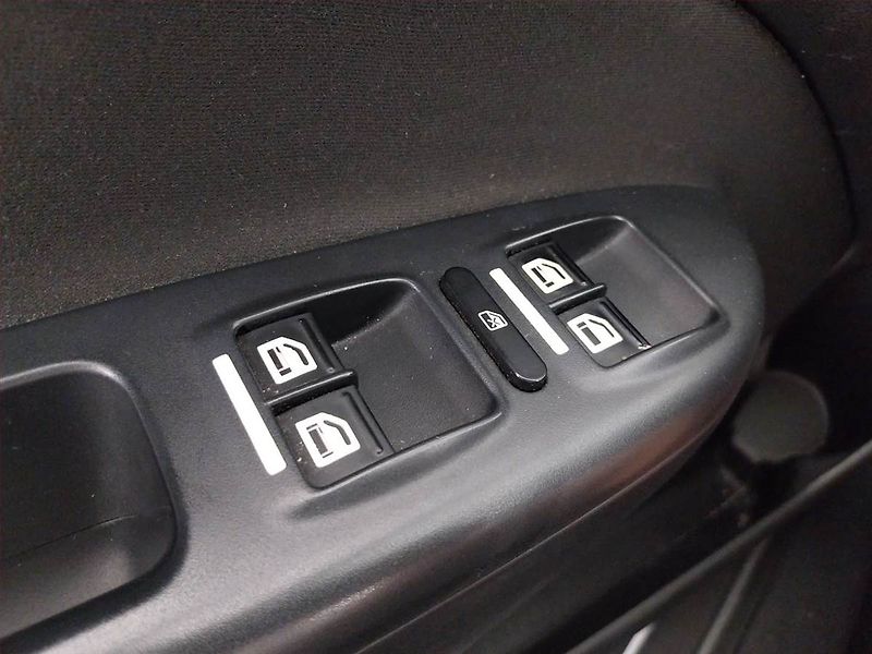 Škoda Octavia (2011) Elegance 2.0 TDI, Serv.kniha - fotka 23 z 24