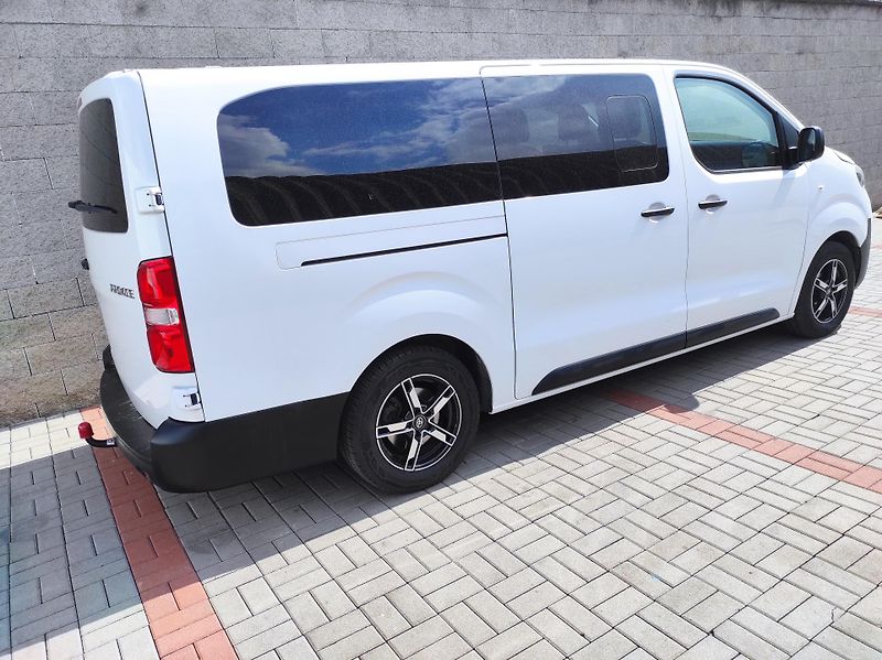 Toyota ProAce 2,0D-4D 9 míst, L2, ČR, TZ - fotka 4 z 31