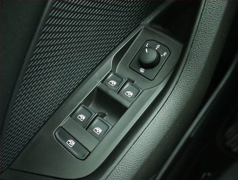 Škoda Octavia (2022) Ambition 2.0 TDI, ČR,1.maj - fotka 14 z 15