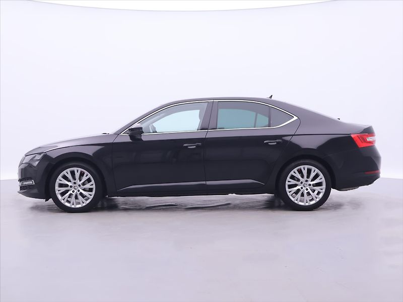 Škoda Superb 2,0 TDI 147kW 4x4 DSG Style+ - fotka 4 z 35