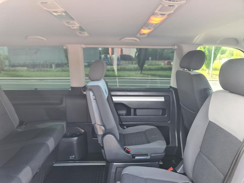 Volkswagen Multivan (2011) 2.0 TDi 103-KW WEBAST OLOMOUC - fotka 17 z 109