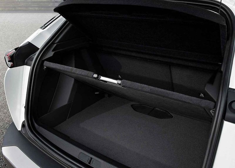 Peugeot 208 poprvé na české silnici
