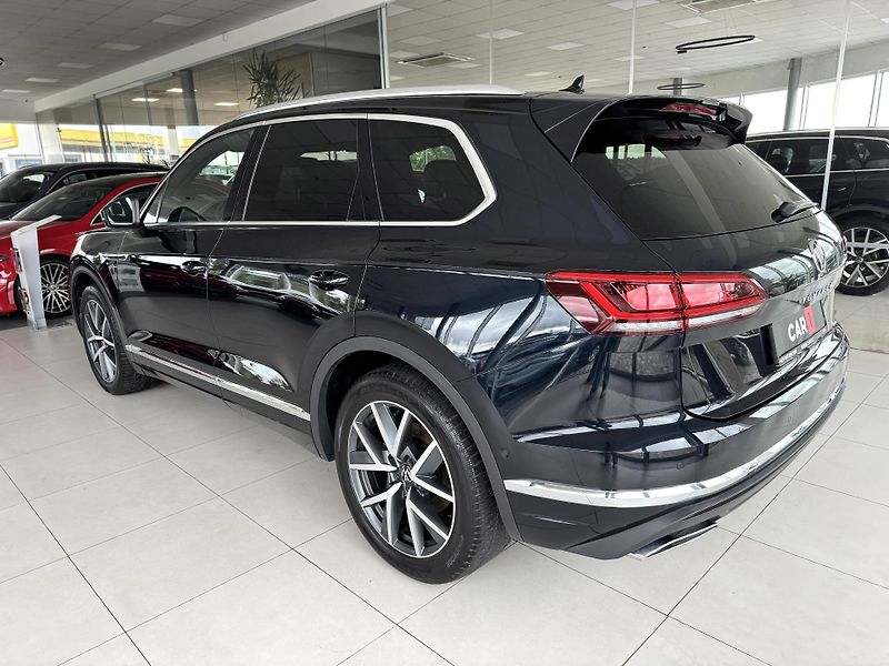 Volkswagen Touareg 3,0TDI 210kW*Discover*Vzduch - fotka 7 z 46