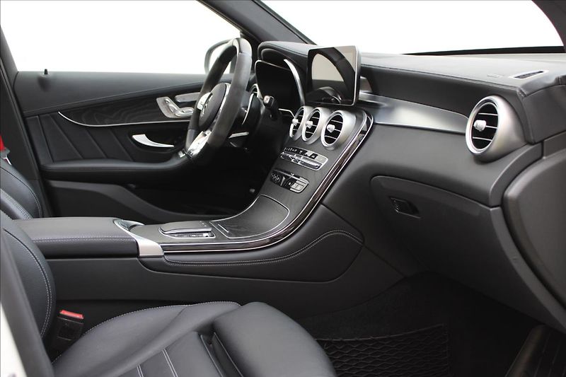 Mercedes-Benz GLC 43 AMG 4M/TOP-VÝBAVA/DPH - fotka 31 z 49