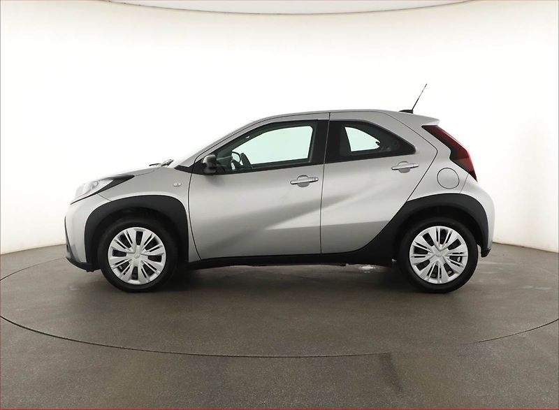 Toyota Aygo (2023) 1.0, Automat, ČR,1.maj - fotka 3 z 17