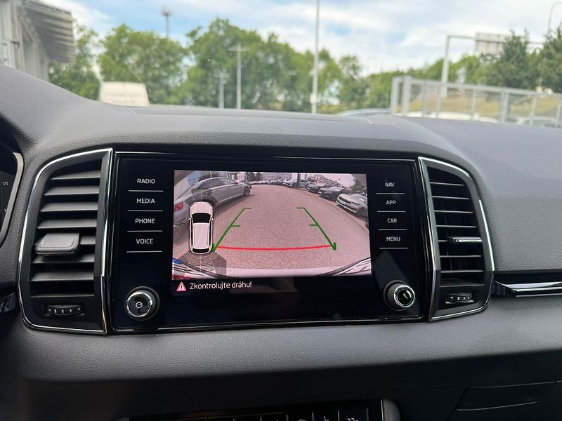 Škoda Karoq Sportline 1.5 TSI 110kw DSG - fotka 16 z 25