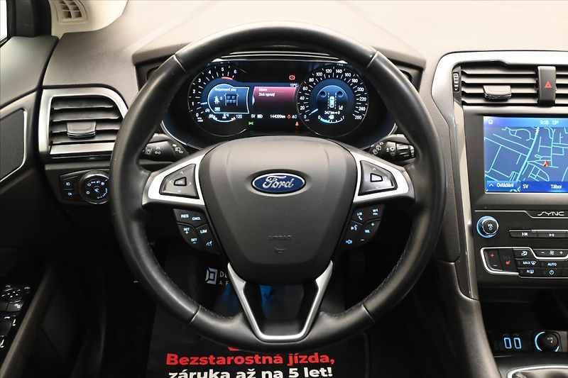Ford Mondeo 2,0 EcoBlue 110 kW Titanium Zá - fotka 18 z 29