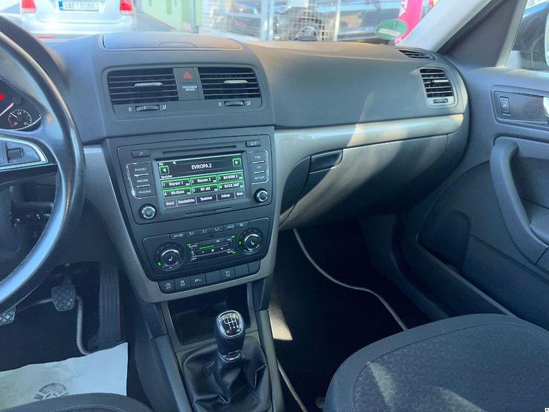 Škoda Yeti 1.4TSi-90KW/2015/ELEGANCE.1MAJ - fotka 20 z 49