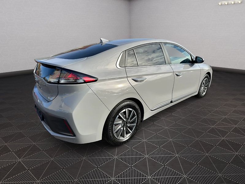 Hyundai IONIQ (2022) 38,3 kWh Level 5 SoH 100% - fotka 7 z 26