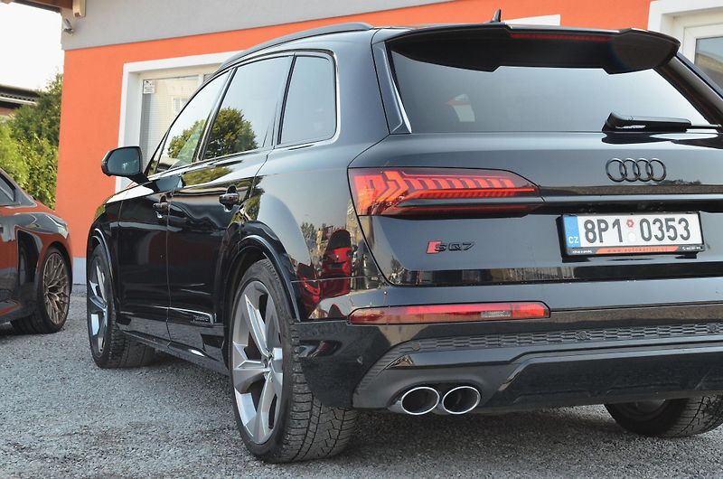 Audi SQ7 (2020) TDi V8 320kW Quattro EXCLUSIVE - fotka 7 z 45