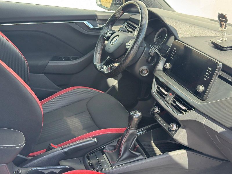 Škoda Scala (2020) Monte Carlo 1.0 TSI 85 kW - fotka 7 z 26
