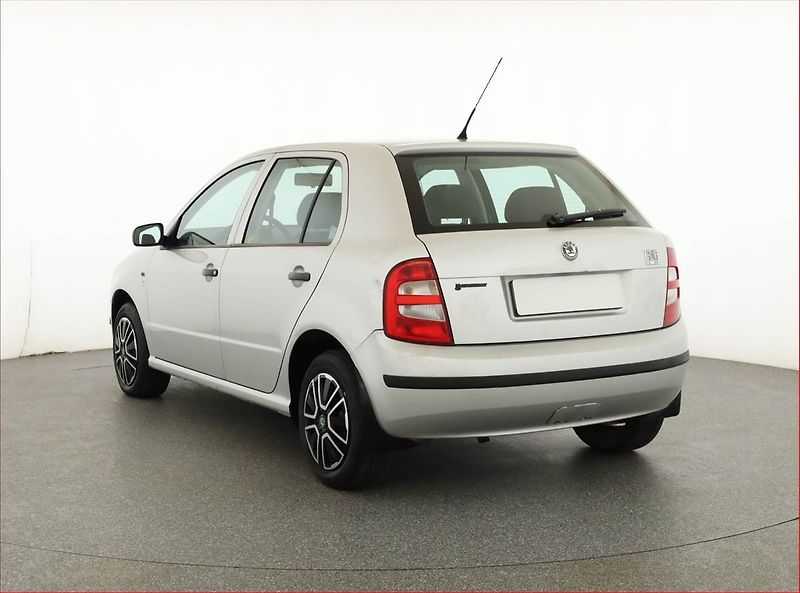 Škoda Fabia (2000) 1.4, po STK, Tažné, Klima - fotka 4 z 11