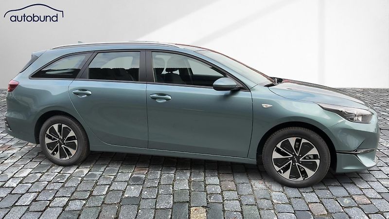 Kia Ceed 1,5 T-GDI Spin - fotka 3 z 4