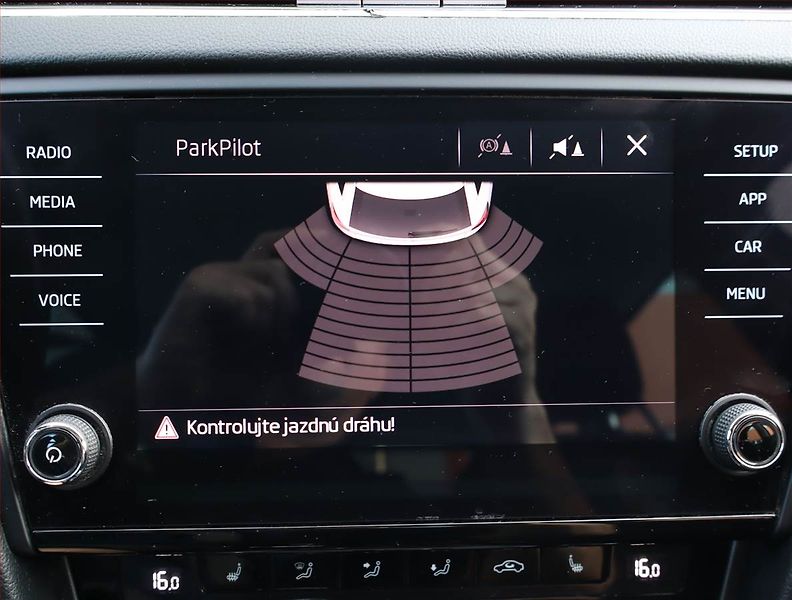 Škoda Octavia (2019) 1.0 TSI, Serv.kniha, Tempomat - fotka 13 z 17
