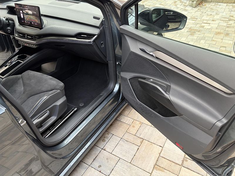 Škoda Enyaq (2021) 60, Sportline,Matrix,tazne,91% - fotka 12 z 15