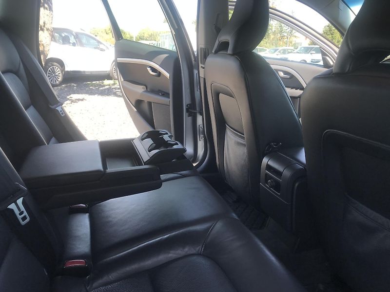 Volvo V70 2.0 D 100 KW,NAVI,STAV,CENA.. - fotka 10 z 14