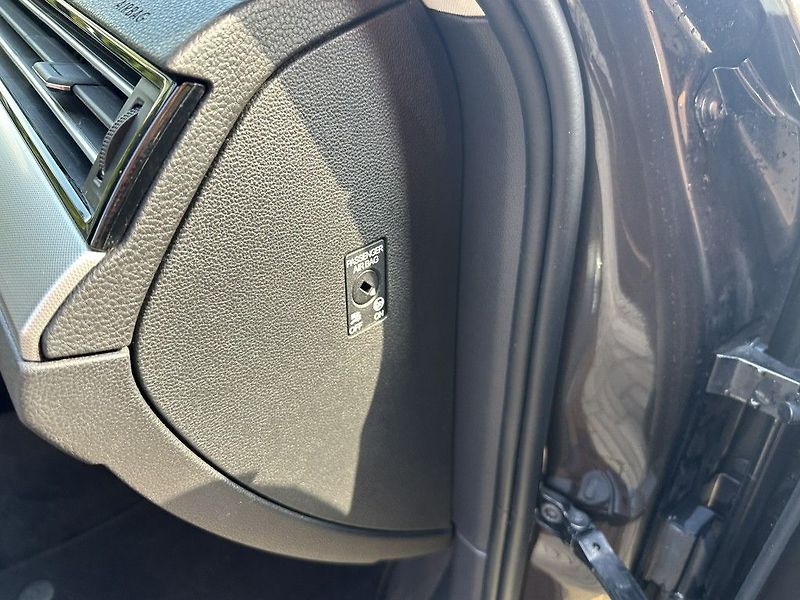 Volkswagen Passat 2.0 TDi 110kW - fotka 22 z 24