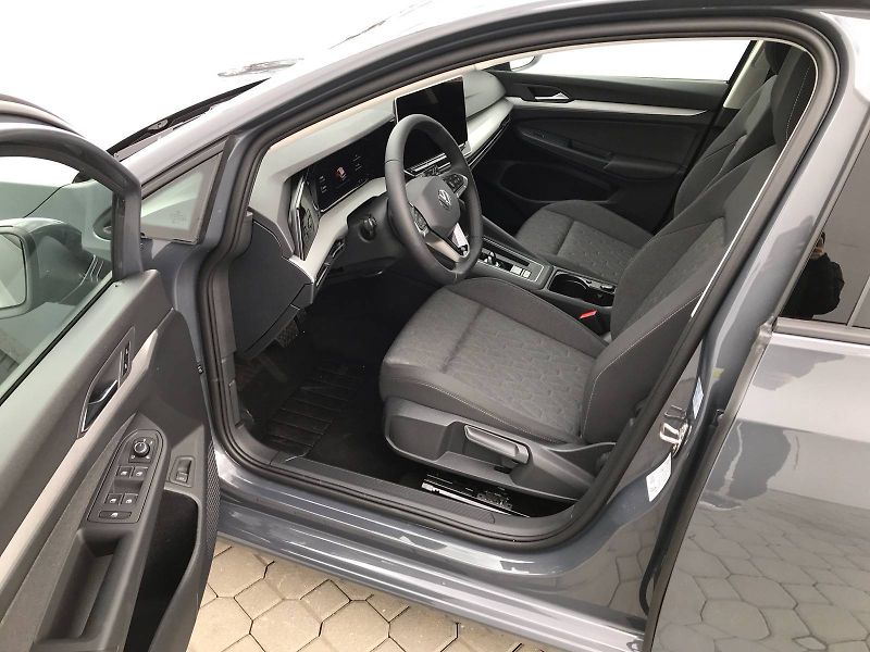 Volkswagen Golf (2026) People 7DSG 1,5eTSI - fotka 5 z 7