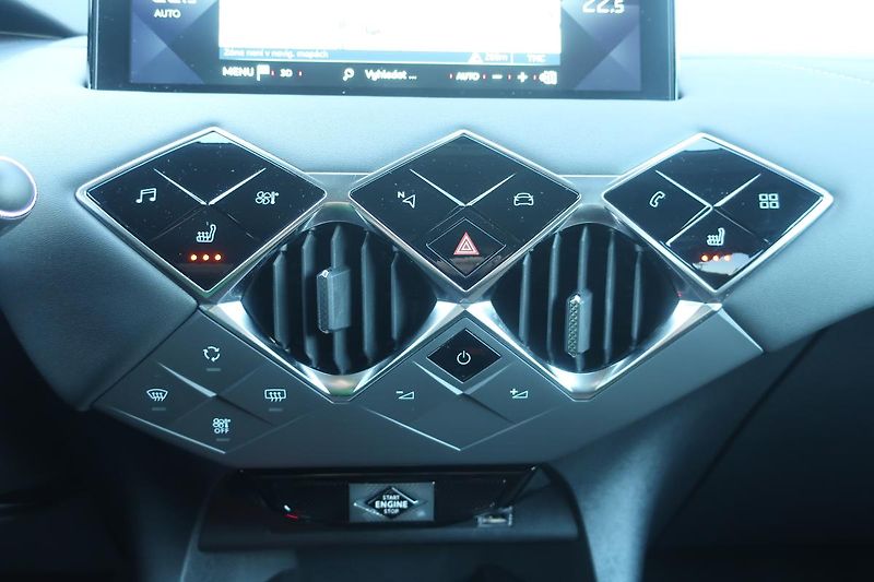 DS Automobiles DS3 (2023) RIVOLI 1.2 PureTech - fotka 4 z 12