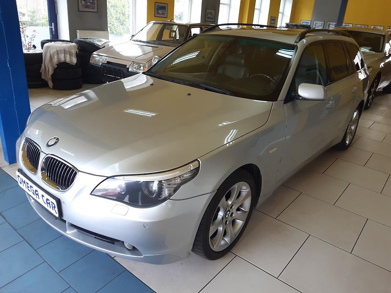 BMW Řada 5 3.0 d XDRIVE 170KW Combi - fotka 3 z 23