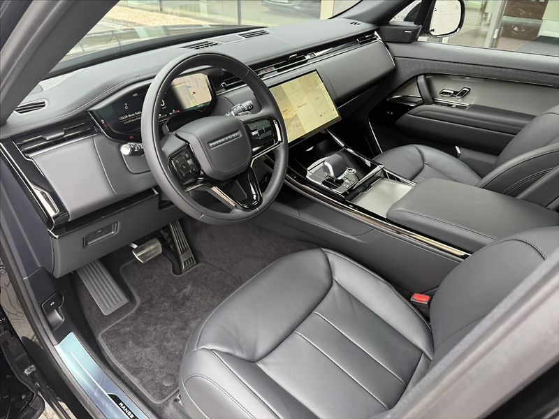 Land Rover Range Rover Sport (2026) 3,0 DYNAMIC SE D250 - fotka 11 z 40
