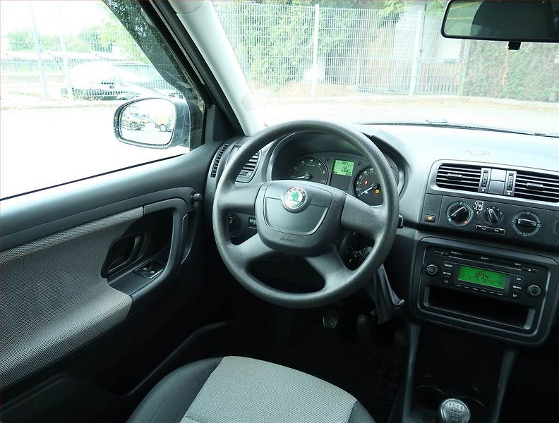 Škoda Fabia (2011) 1.2 TSI, Serv.kniha - fotka 7 z 15