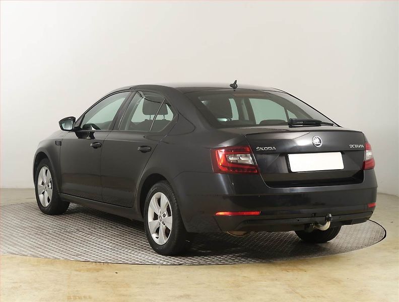 Škoda Octavia (2019) 1.5 TSI, Serv.kniha, Tempomat - fotka 4 z 21