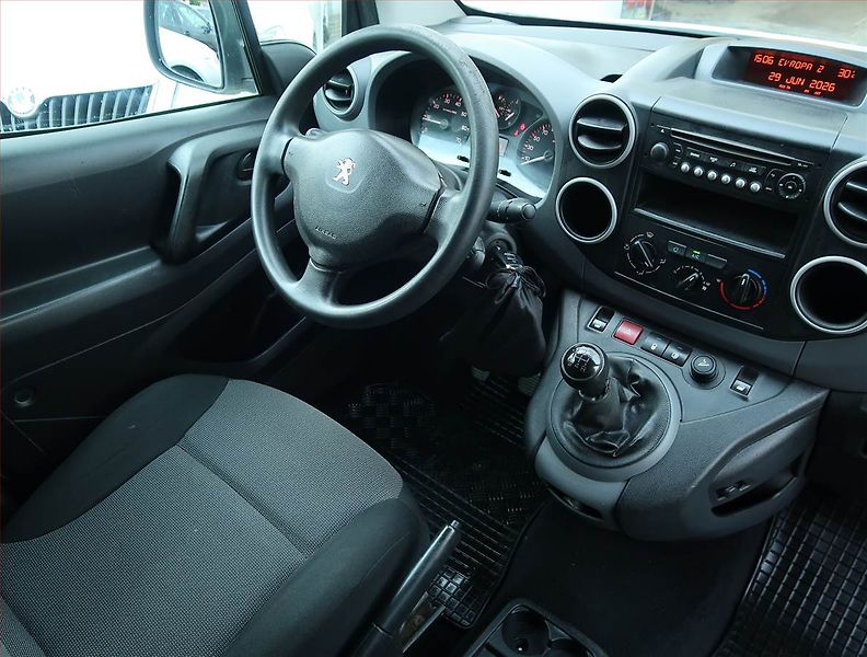 Peugeot Partner (2017) 1.6 HDi, ČR - fotka 7 z 12