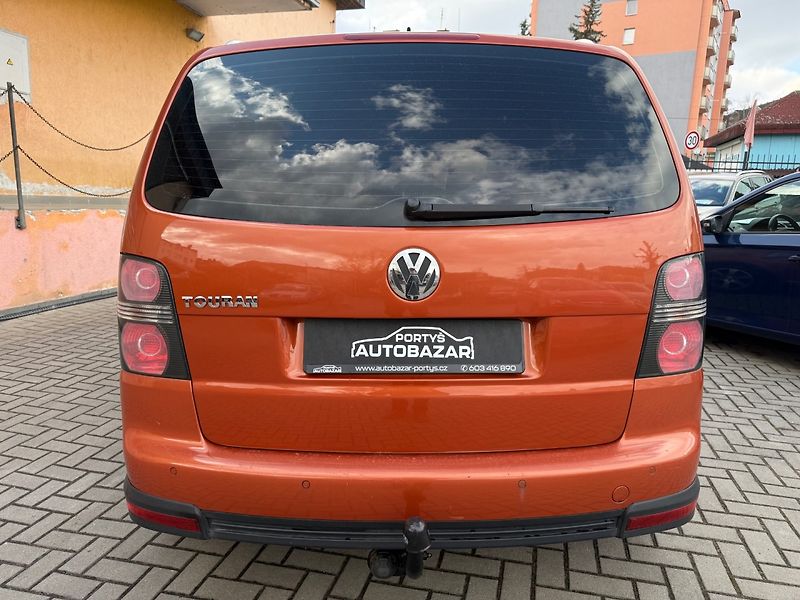 Volkswagen Touran (2011) 2.0 TDI - Cross - fotka 3 z 19
