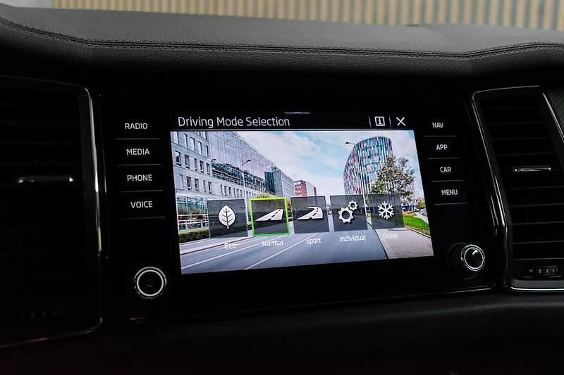 Škoda Kodiaq 2.0 TSI 4x4*STYLE+*TAŽNÉ*ČR 1M - fotka 28 z 46