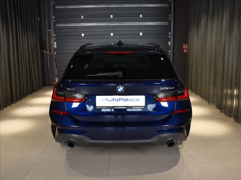 BMW Řada 3 330D Xdrive M-Paket,Pano   3,0 - fotka 5 z 27