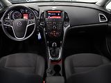 Opel Astra 1,6 CDTi 81kW Cosmo ČR - náhled 8