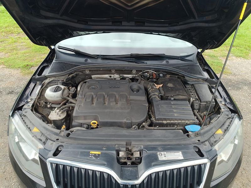 Škoda Octavia (2015) 2,0 tdi 110kw - fotka 7 z 9