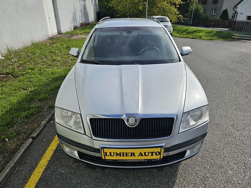 Škoda Octavia (2008) 2 1.9TDI TAŽNÉ  - fotka 8 z 19