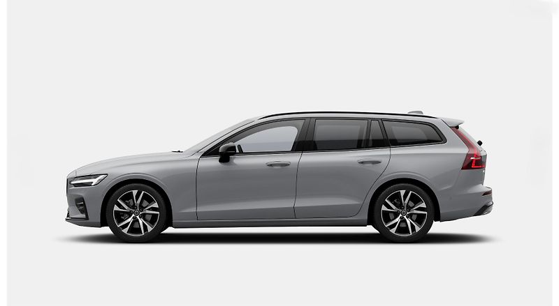 Volvo V60 (2026) B4 PLUS DARK AUT - fotka 13 z 17