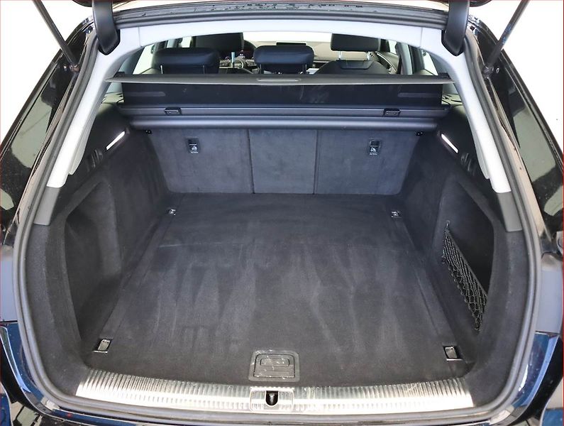 Audi A4 (2018) S-Line 2.0 TDI, Automat, Navi - fotka 14 z 22