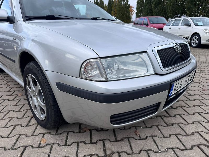 Škoda Octavia (2003) 1,6 MPI 75 KW KOLA 2. MAJ - fotka 10 z 44