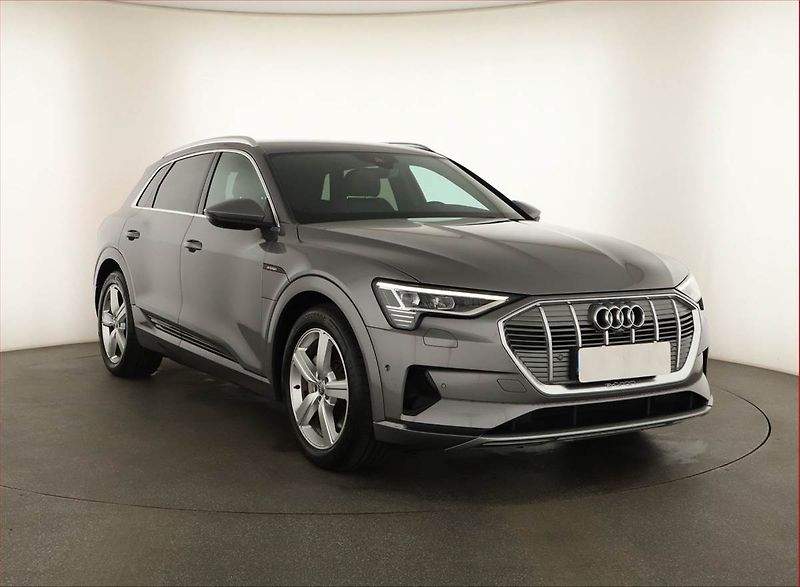 Audi e-tron (2020) S-Line 50 quattro - fotografie inzerátu