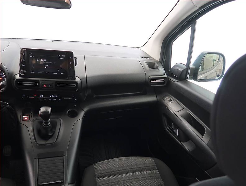 Opel Combo (2019) Enjoy 1.2 Turbo, 7Míst, 1Maj - fotka 8 z 22