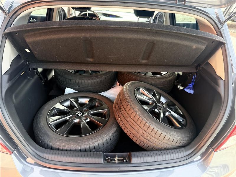 Hyundai i20 1,3 i - fotka 20 z 26