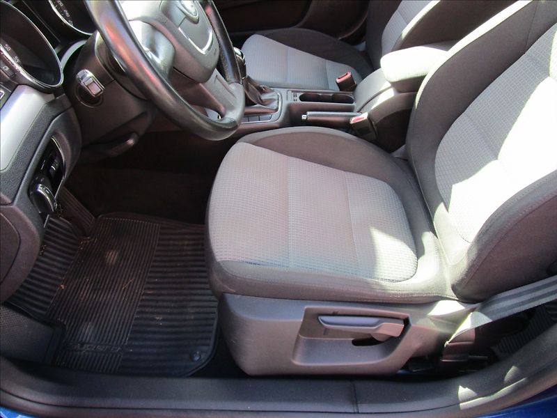 Škoda Superb Combi 2.0TDi Ambi, aut. Klima - fotka 11 z 40